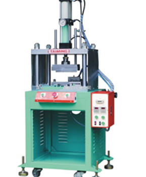 清理氣壓鉚接機過程中有哪些要注意？