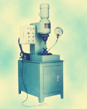 采購時選擇氣動鉚接機(jī)好還是液壓鉚接機(jī)好？