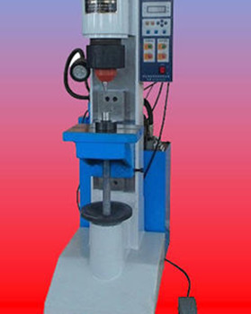 無(wú)鉚釘鉚接機(jī)的鉚釘工藝和傳統(tǒng)工藝相比有哪些優(yōu)點(diǎn)？