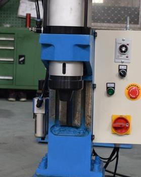 采購一臺液壓鉚接機(jī)要多少錢？