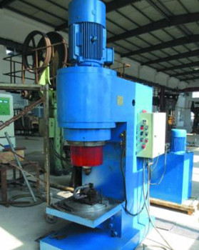 購買氣壓鉚接機(jī)需要多少錢？