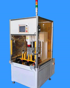 鉚接機(jī)定制時(shí)需要注意哪些？這幾個(gè)方面需留意！