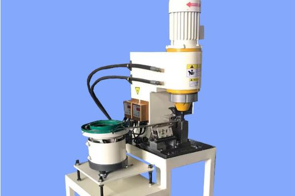 自動送料鉚接設(shè)備到底有哪些優(yōu)勢？ 圖2