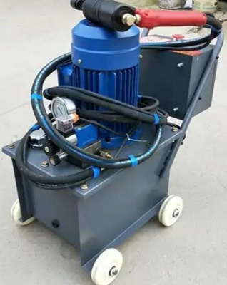 如何確保液壓鉚接機的鉚接質量？先選對設備！